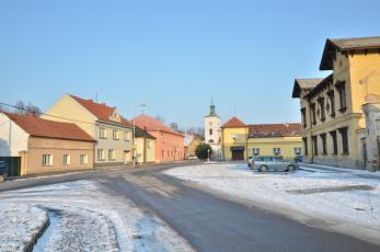 Veltrusy na Mělnicku - Náměstí Antonína Dvořáka.